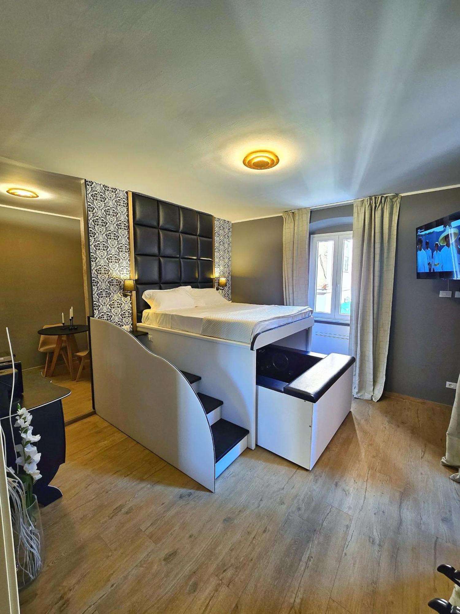 Alma Suites - Il Nido D'Amore Livorno Exteriér fotografie
