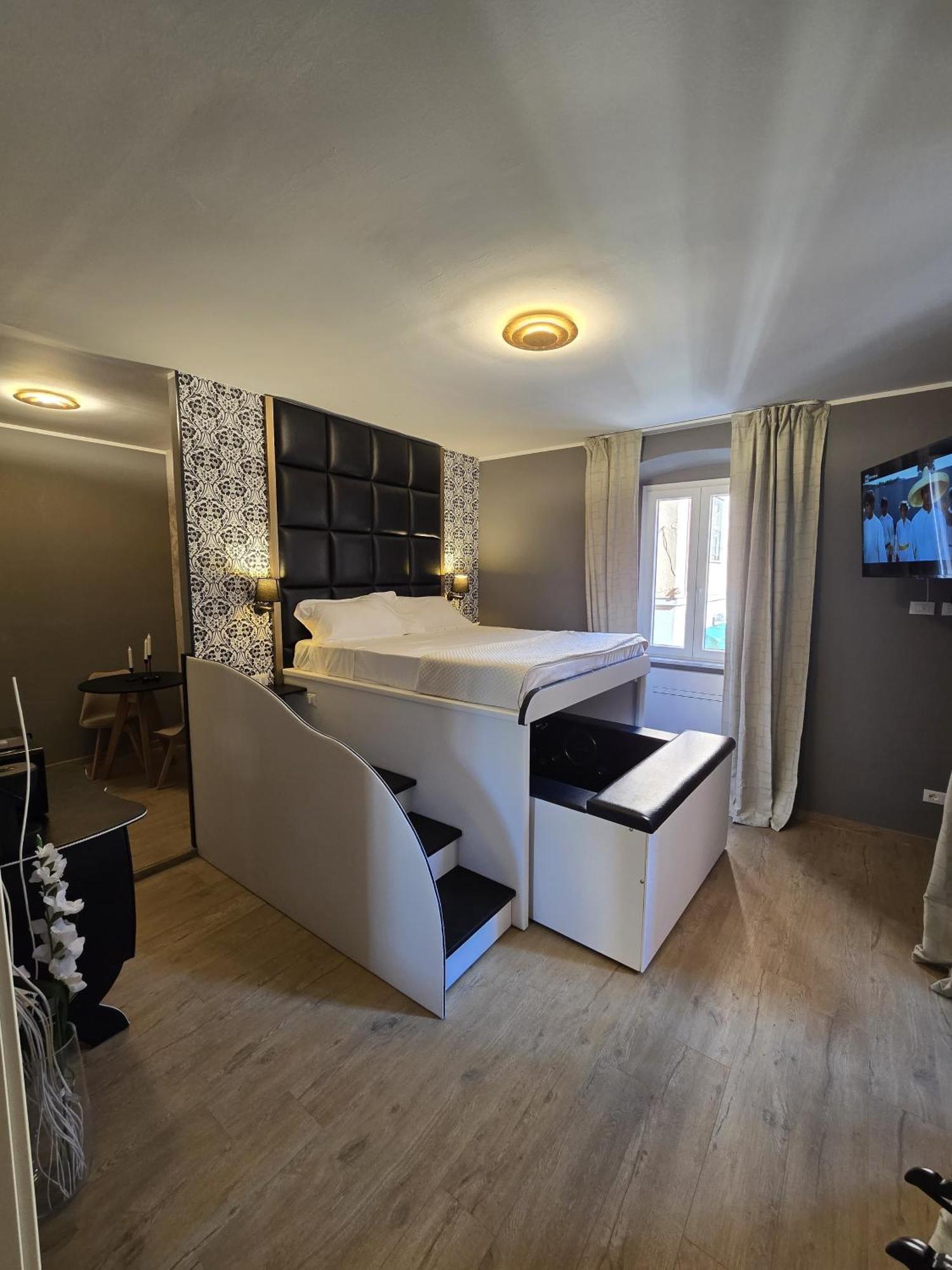 Alma Suites - Il Nido D'Amore Livorno Exteriér fotografie
